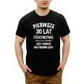 Koszulka-urodzinowa-pierwsze-30-lat-dziecinstwa-czarna.png
