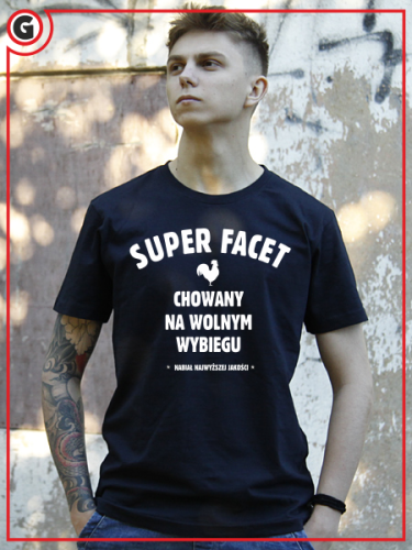 SUPER-FACET-chowany-na-wolnym-wybiegu.png